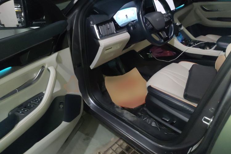 Used BYD Song PLUS New Energy 2023 Champion Edition EV 520KM Prestige Model
