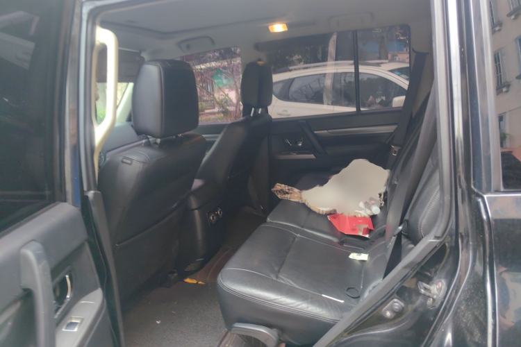 Used Mitsubishi Pajero 2016 3.0L Automatic Prestige Version China V Standard
