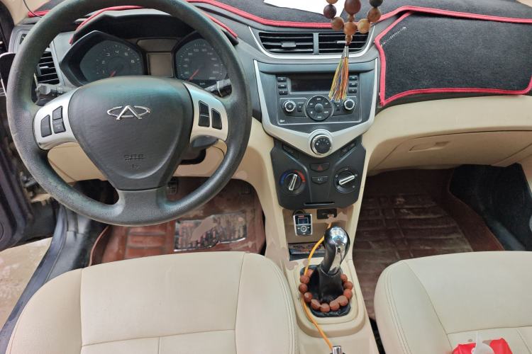 Used Chery Fengyun 2 2013 Hatchback 1.5L Manual Ruiyi Edition