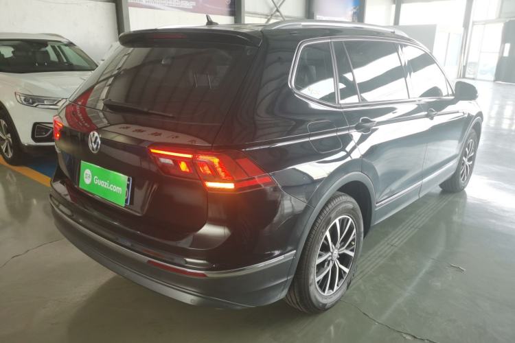 Used Volkswagen Tiguan L 2018 Revised Version 330TSI Automatic Two-Wheel Drive Comfort Edition Rear Right 45 Deg