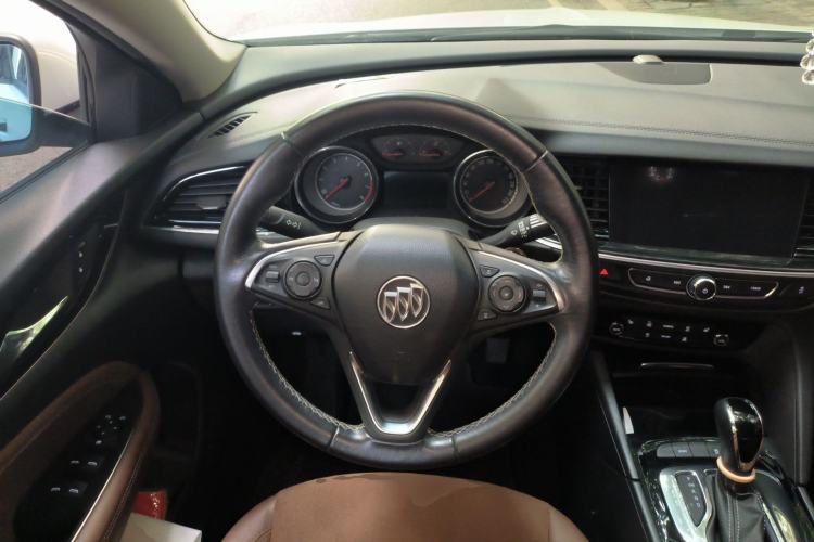 Used Buick Regal 2017 20T Elite Edition Steering Wheel