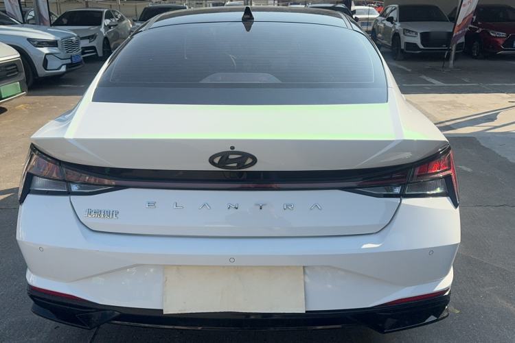 Used Hyundai Elantra 2022 1.5L CVT LUX Prestige Edition
