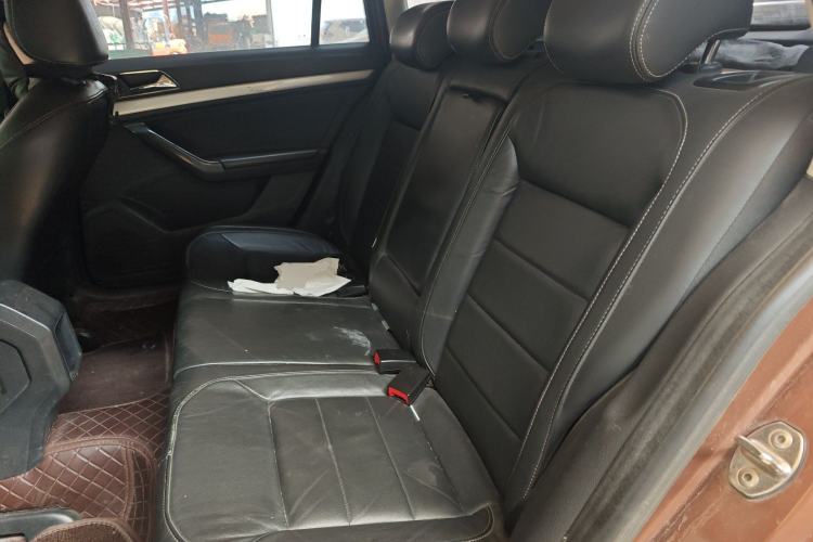 Used Volkswagen Gran Lavida 2015 1.6L Automatic Comfort Edition Left Rear Seat