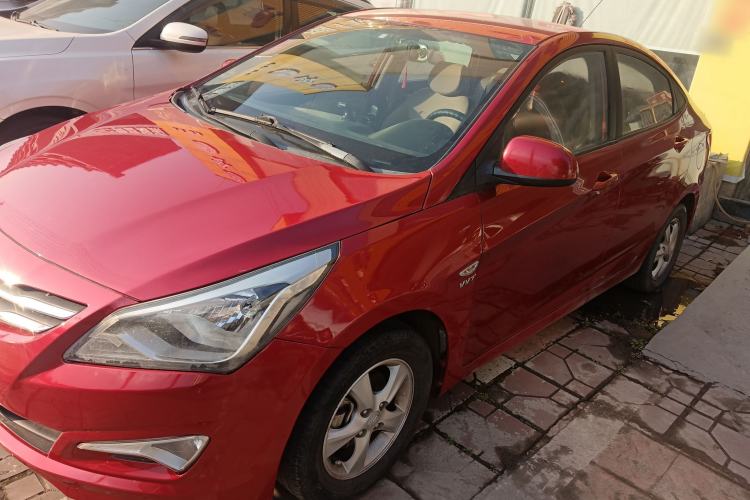 Used Hyundai Verna (older generation) 2014 1.4L Manual Smart GLS Trim