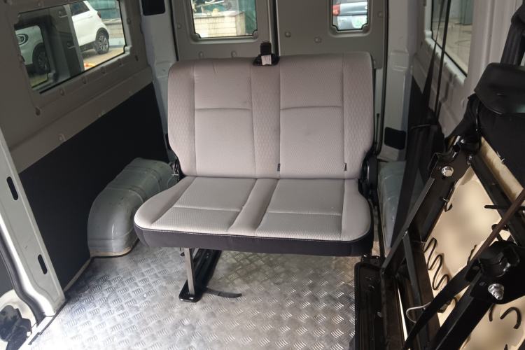 Used SRM New Energy E3 2025 Fudi 310KM Practical Passenger Vehicle
