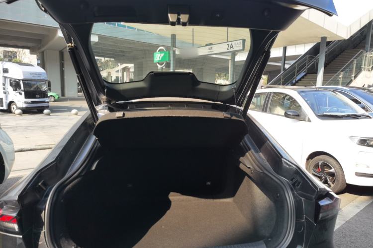 Used Changan UNI-V 2024 1.5T Prestige Edition