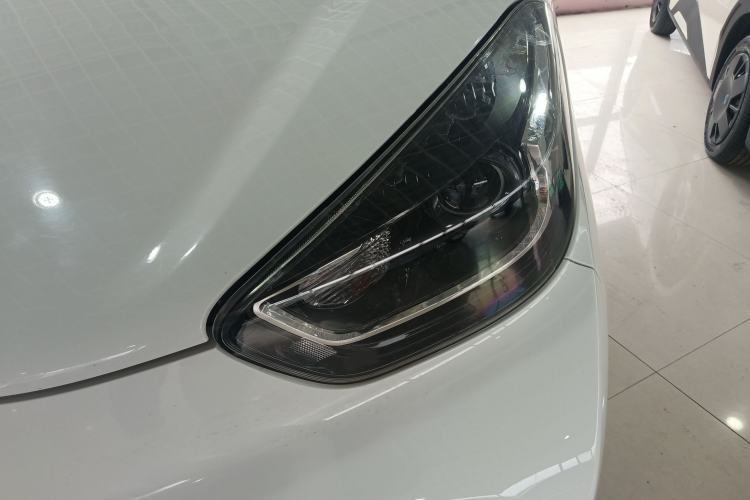 Used Chery QQ Little Ant 2021 200 000-Yuan Ant Fan Edition Energized Version Lithium Iron Phosphate 301 km Left Front Headlight