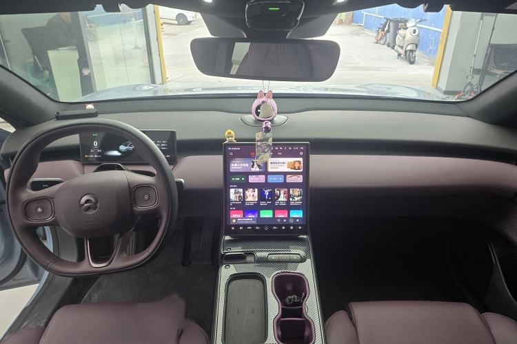 Used Nio ET5T 2023 75 kWh Touring Interior 7