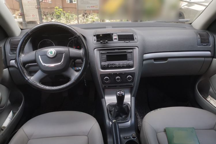 Used Skoda Octavia 2012 1.6L Manual Yijun Edition
