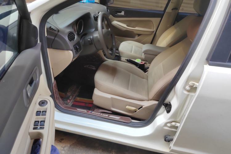 Used Ford Focus 2013 Sedan Classic 1.8L Automatic Base Model Driver Seat