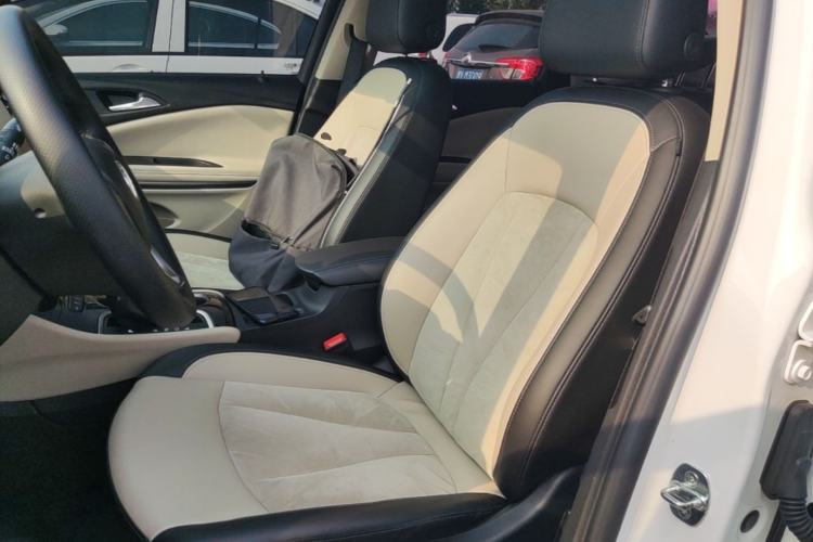 Used Buick Verano 2018 Sedan 15S Automatic Leading Model Left Front Seat