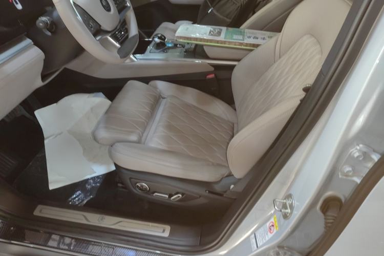 Used BYD Tang New Energy 2024 DM-p Champion Edition 215 km All-Wheel-Drive Flagship Model Left Front Seat