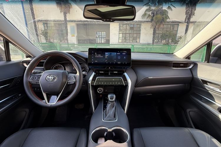 Used Toyota Harrier 2023 2.0L CVT Two-Wheel Drive Deluxe Edition
