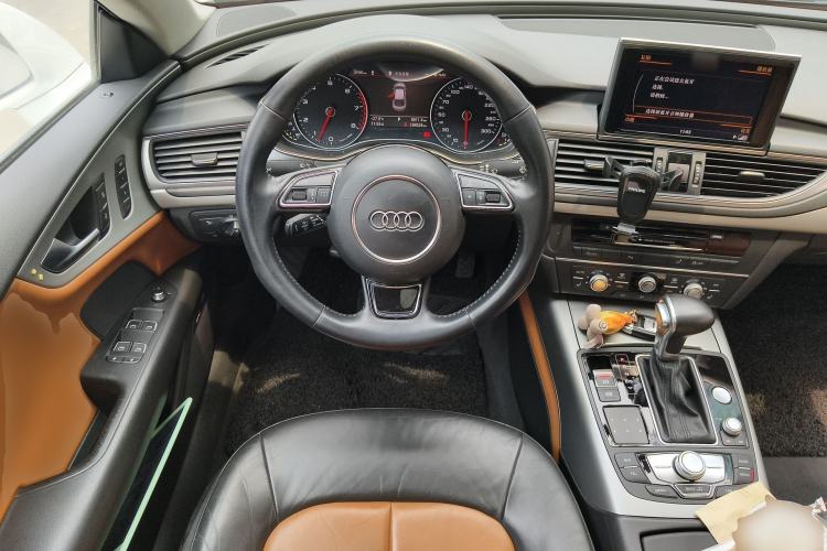 Used Audi A7 2014 35 FSI quattro Technology Edition Steering Wheel
