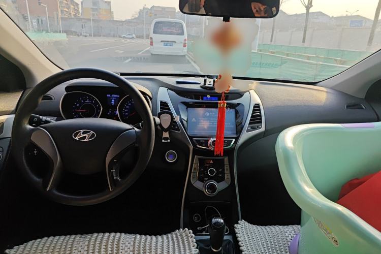 Used Hyundai Elantra (5th Generation / Langdong) 2015 1.6L Manual Leading Model