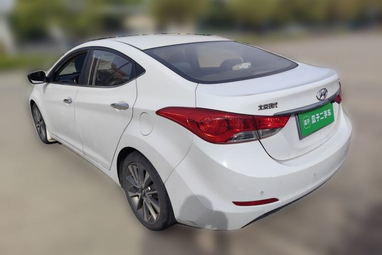 Used Hyundai Elantra (5th Generation / Langdong) 2015 1.6L Automatic Leading Model Rear Left 45 Deg