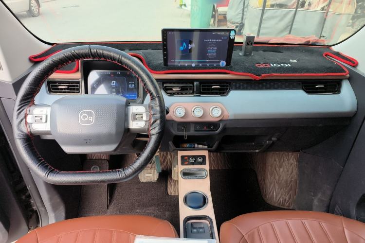 Used Chery QQ Ice Cream 2024 Youth Edition 205km Milkshake