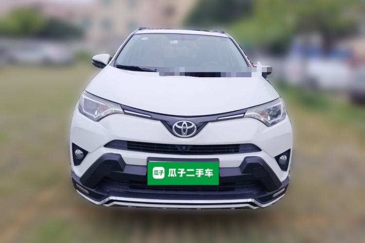 Used Toyota RAV4 2016 2.0L CVT Two-Wheel Drive Fashion Edition China V Standard