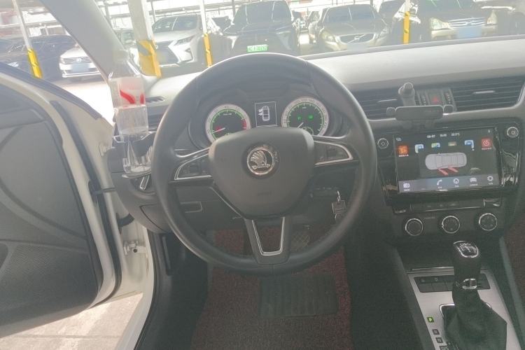 Used Skoda Octavia 2018 TSI230 DSG Luxury Edition
