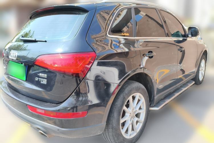 Used Audi Q5 2015 40 TFSI Trendy Edition Rear Right 45 Deg