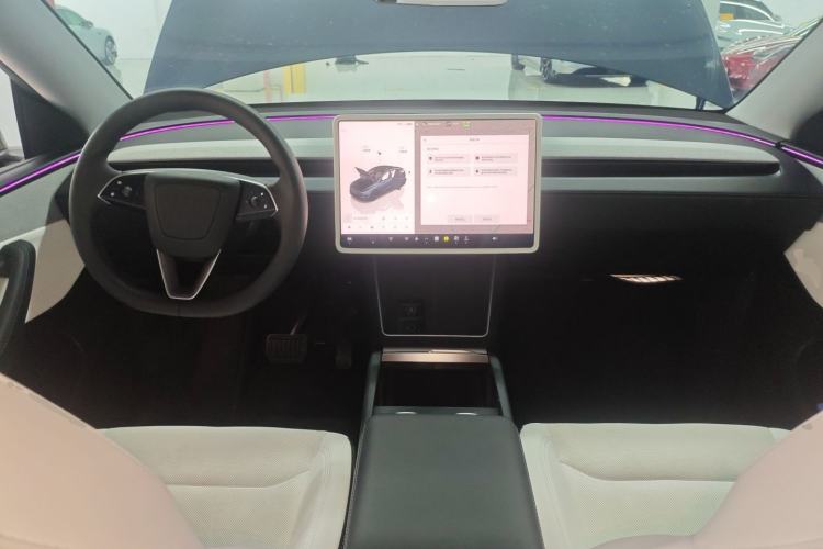 Used Tesla Model Y 2025 Rear-Wheel-Drive Version