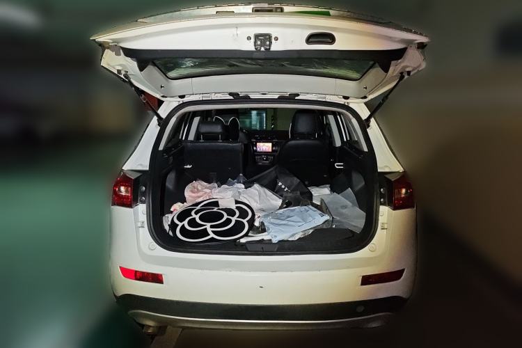 Used Zotye T600 2014 1.5T Manual Elite Edition Trunk