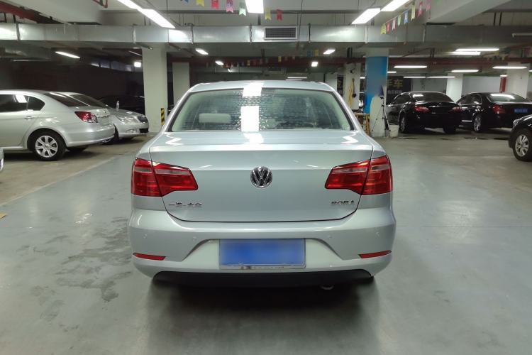 Used Volkswagen Bora 2014 1.6L Automatic Fashion Model Exterior 5