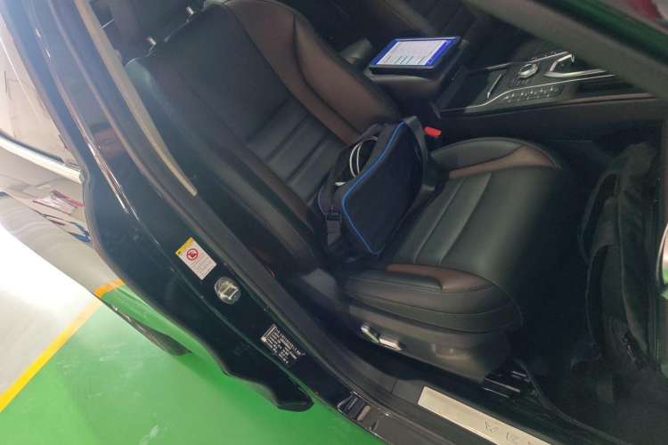 Used Wey VV5 2021 1.5T Two-Wheel Drive Smart Pioneer