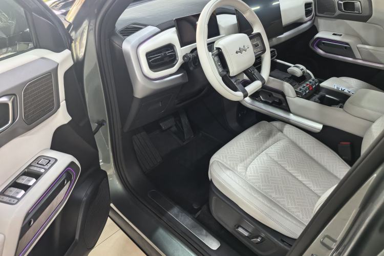 Used Formula Leopard Titanium 3 2025 501KM All-Wheel Drive Intelligent Driving Ultra Version
