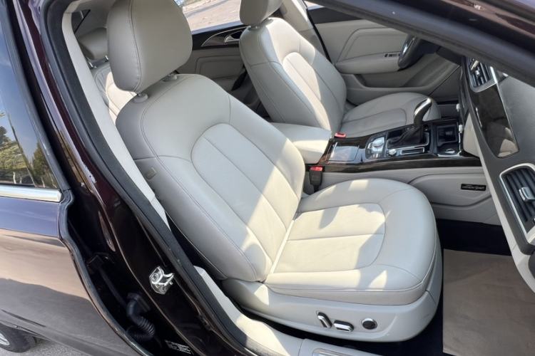 Used Zotye Z700 2016 1.8T DCT Prestige Edition
