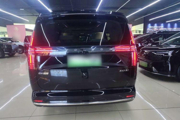 Used Volvo EM90 2025 Ultra Six-Seater Rear