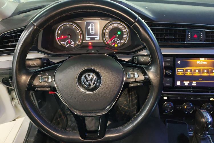 Used Volkswagen Lamando 2019 280TSI DSG Comfort Edition China VI standard Steering Wheel