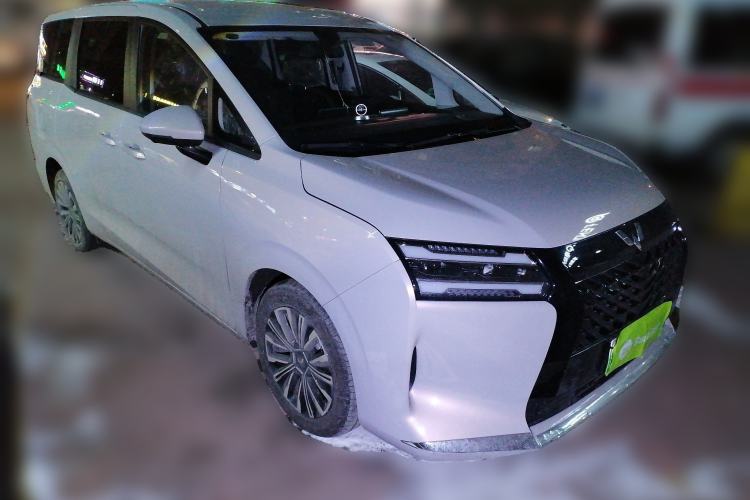 Used Wuling Wuling Starlight 730 2025 Model Plug-in Hybrid 125km Luxury Edition
