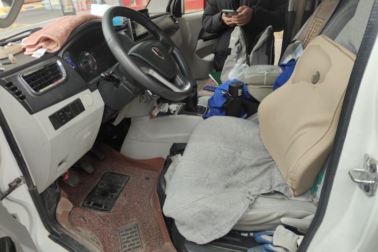 Used Jinbei New Hiace S 2018 1.6L Wealth Edition DLCG16
