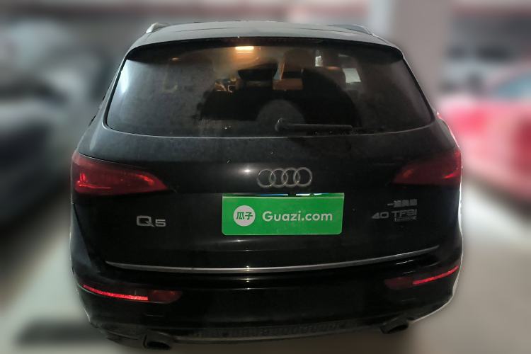 Used Audi Q5 2018 Collector's Edition 40 TFSI Ambition Model
