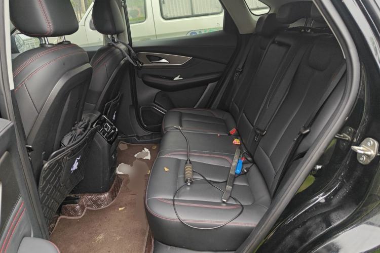 Used FORTHING T5 EVO 2021 1.5TD DCT Diamond Edition Left Rear Seat