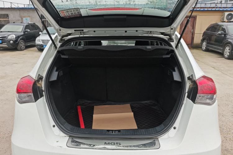 Used MG 5 2012 1.5L Manual Elite Edition Trunk