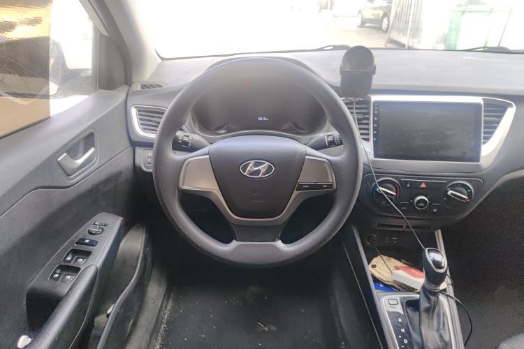 Used Hyundai Verna (new generation) 2016 1.4L Automatic Cool Edition GLS
