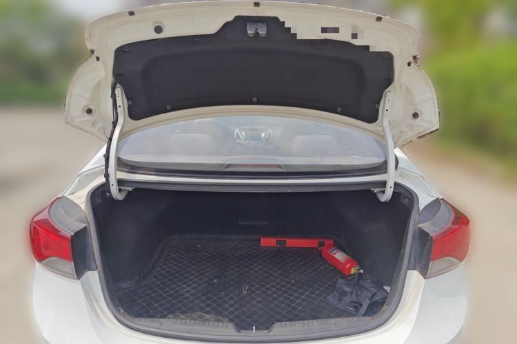 Used Hyundai Elantra (5th Generation / Langdong) 2016 1.6L Manual Luxury Model