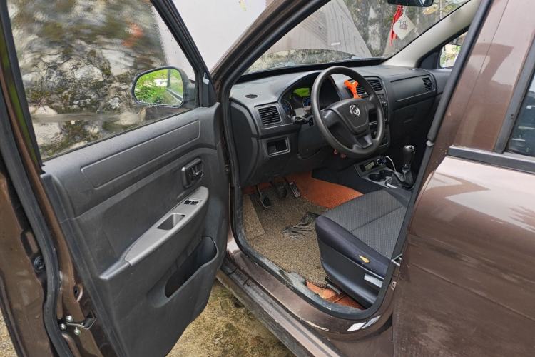 Used Dongfeng Fengon 330 2014 1.2L Manual Practical Version DK12-07 Driver Seat