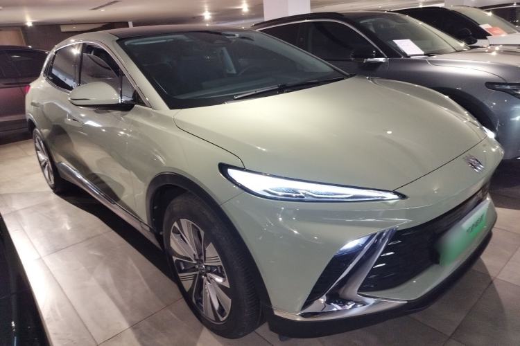 Used Buick E4 2023 Smart Edition Front Right 45 Deg