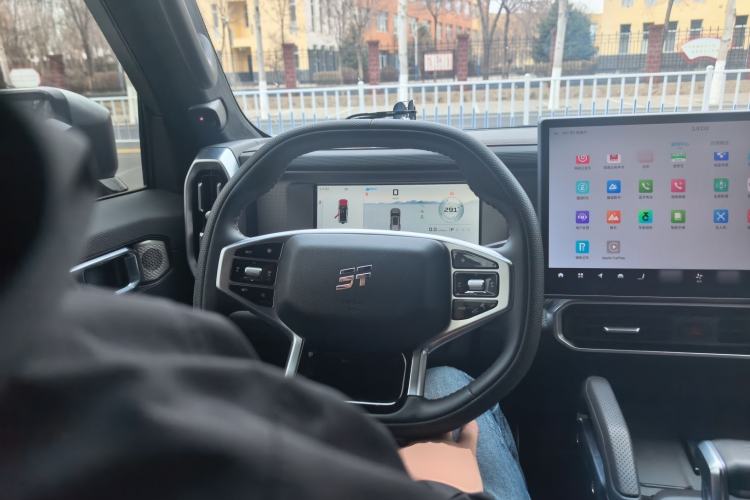 Used JETOUR Traveler 2024 2.0T All-Wheel-Drive CrossPRO+ Entertainment Edition Steering Wheel