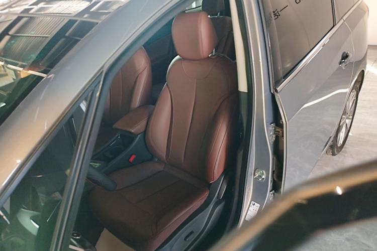 Used Buick GL6 2019 18T 6-Seater Connected Luxury Version China VI Standard