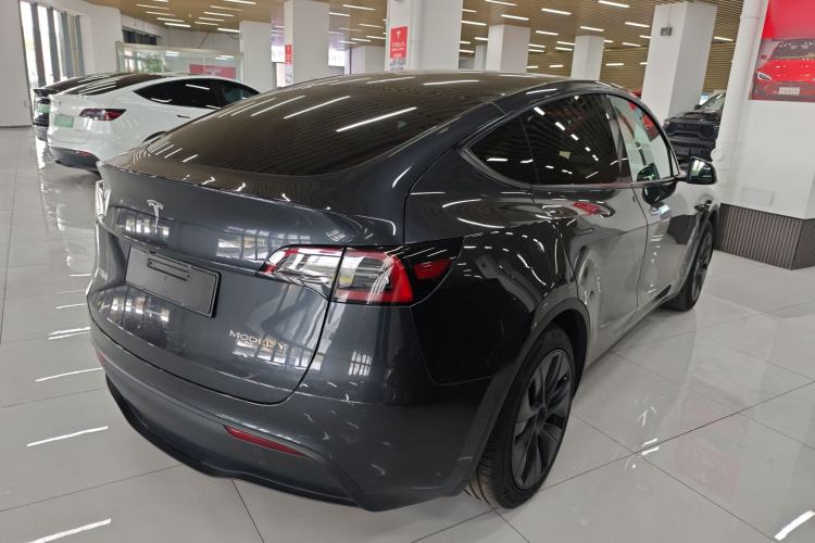 Used Tesla Model Y 2024 Rear-Wheel-Drive Version Rear Right 45 Deg