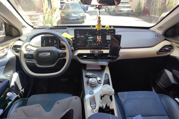 Used Geometry A 2021 Pro Enhanced High-Efficiency Range Version 600 km A600 Cubic Edition