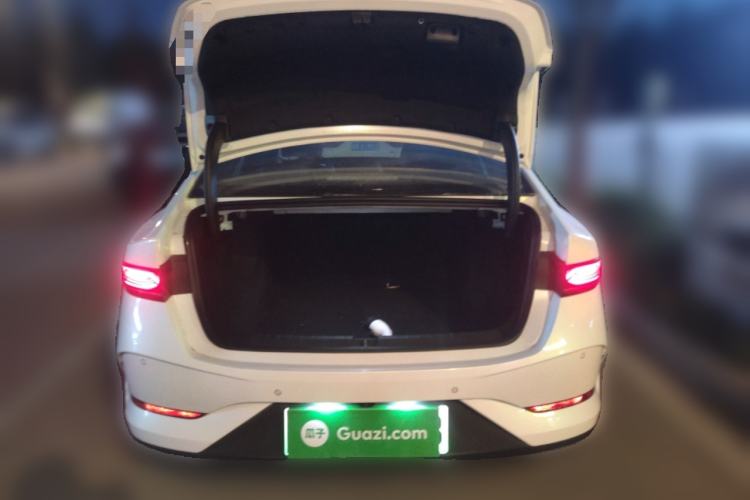 Used BYD Qin PLUS 2025 DM-i Smart Drive 55KM Leading Model
