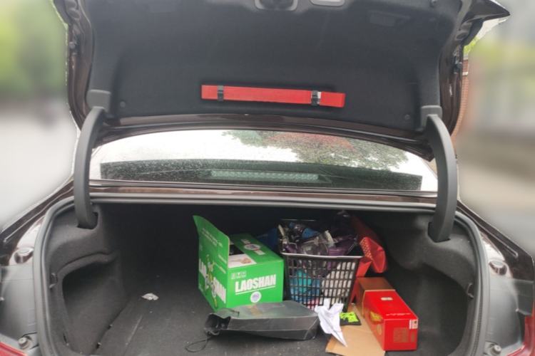 Used Volvo S90 2018 T4 Zhiyuan Edition Trunk