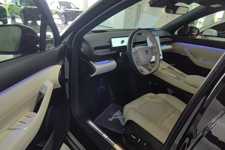 Used Nio ES6 2024 75 kWh Driver Seat