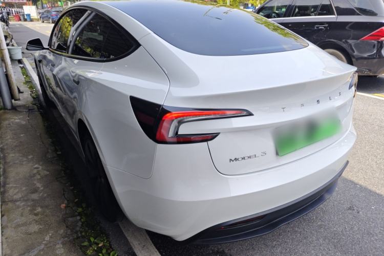 Used Tesla Model 3 2023 Rear-Wheel-Drive Version
