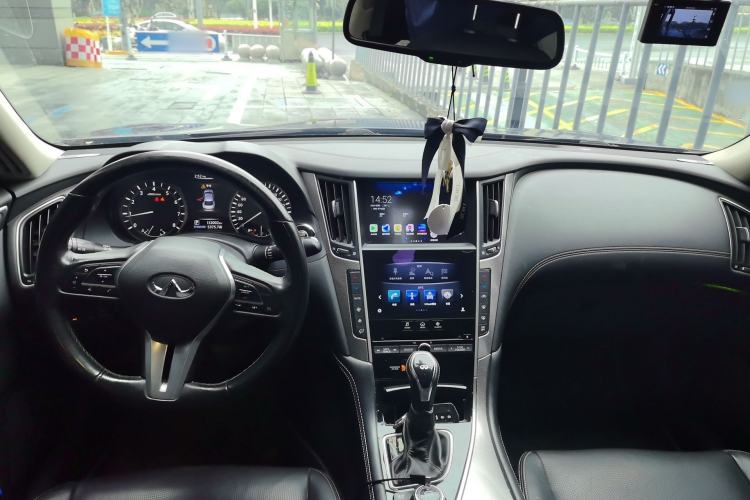 Used Infiniti Q50L 2018 2.0T Enjoyment Version China V Standard
